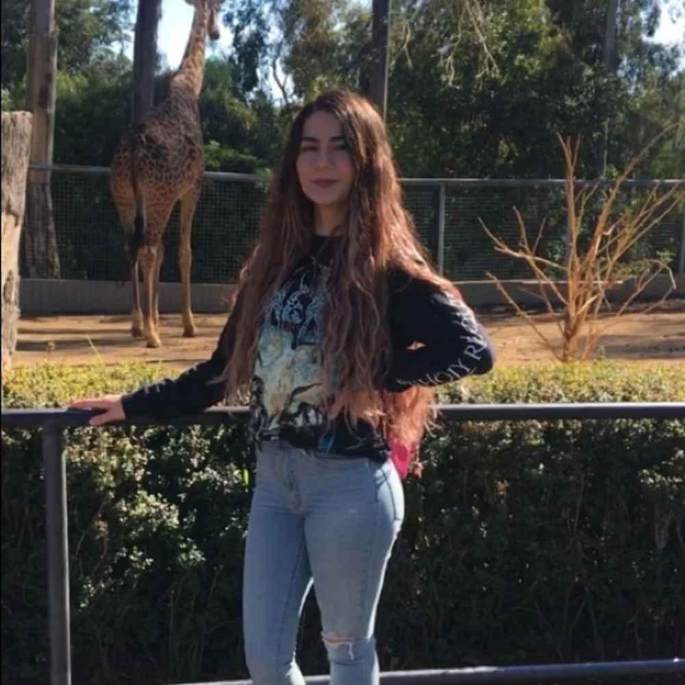 Meet your Posher, Hend